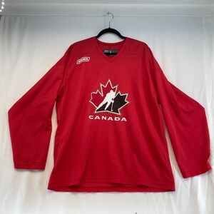 Bauer Canada Hockey Jersey Blank Lightweight Red Size Large LIKE NEW